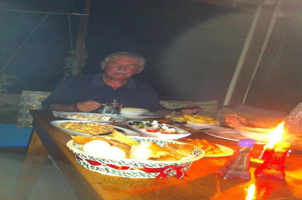 Likya Pansiyon Kaleucagız Exterior foto